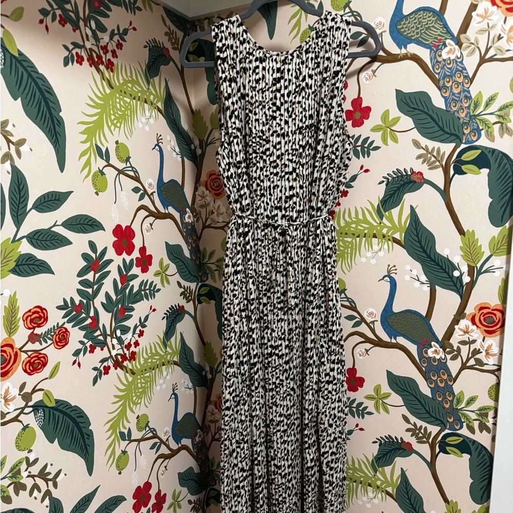 Banana Republic Animal Print Pleated Maxi Dress Size Large